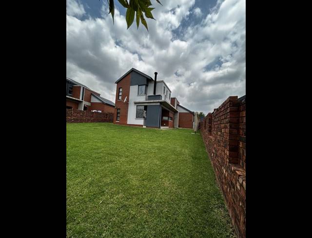 4 BEDROOM HOUSE FOR SALE IN ZANDSPRUIT